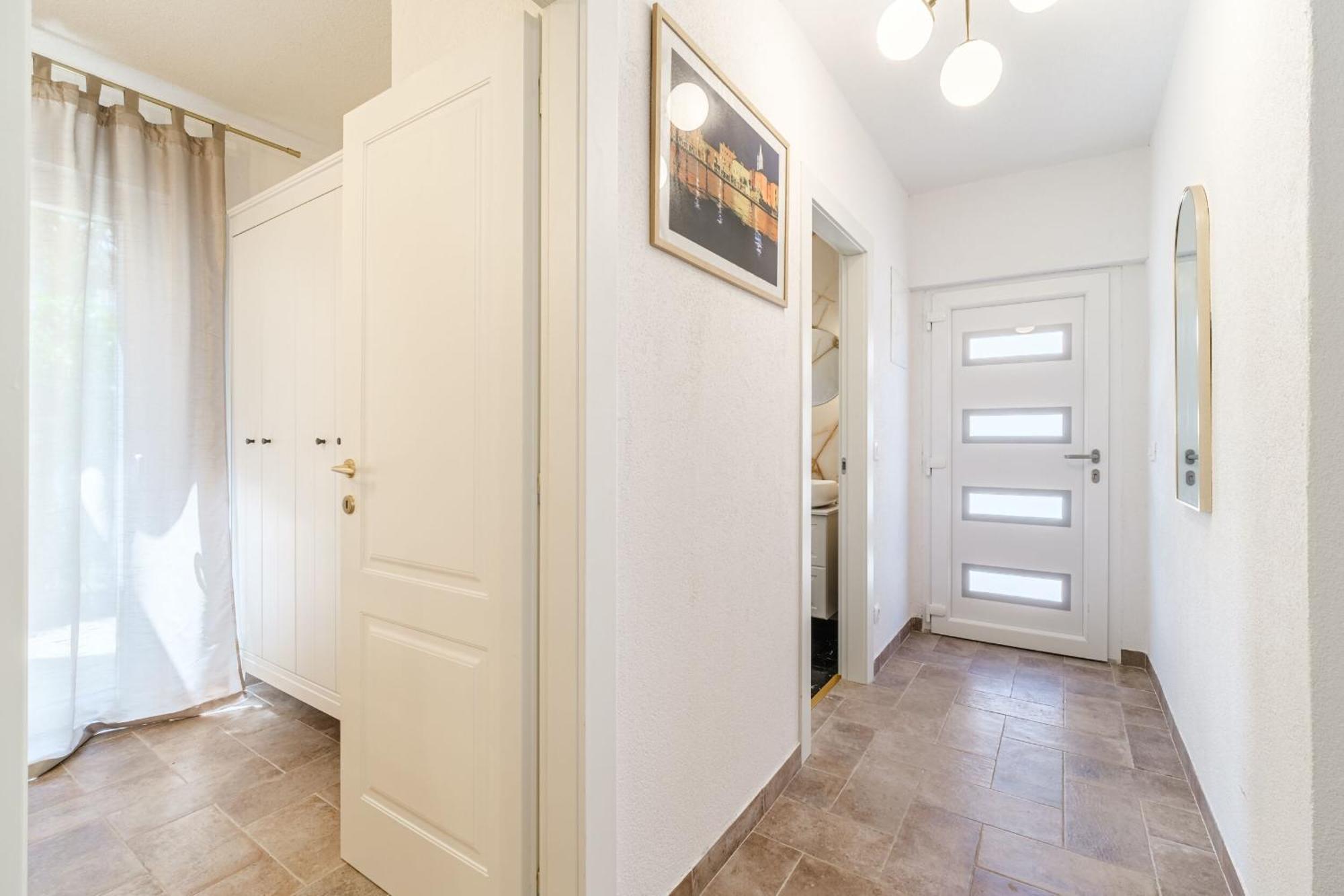 House Josipa Villa Супетар Екстериор снимка